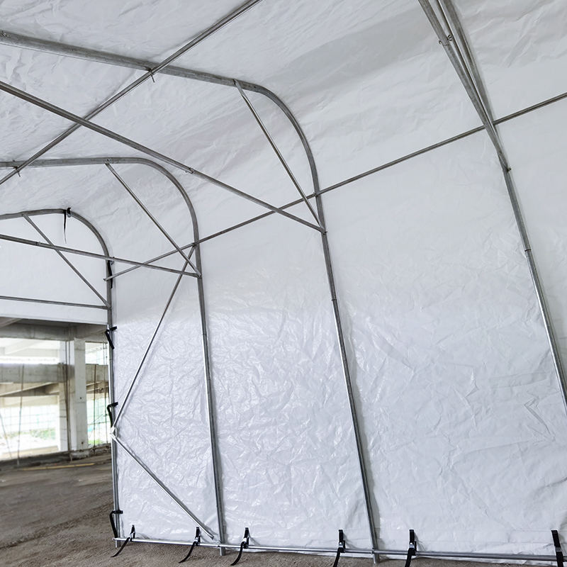 Garage e pensiline portatili temporanei in PE a pendenza singola da 3,2x6,1 m (10,6