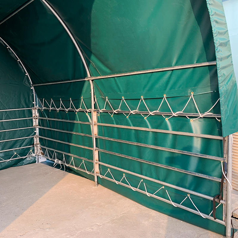 Ricoveri portatili per bestiame 4x4x3,15 m per cavalli, mucche, pecore