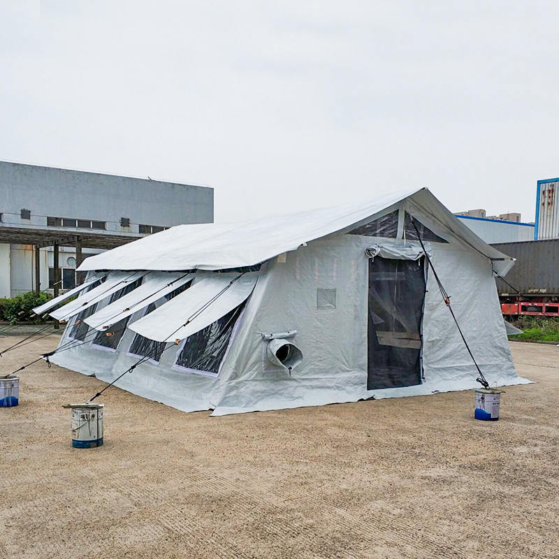Tenda hub multiuso standard UNICEF da 42 m² con copertura parasole integrata/rimovibile