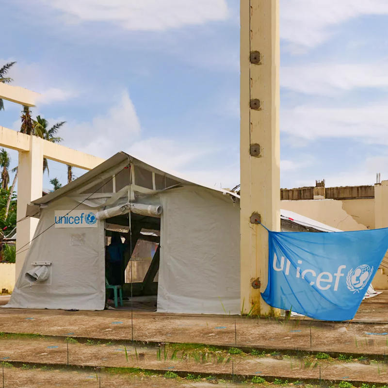 Tenda hub multiuso standard UNICEF da 72 m² utilizzata per magazzino, ospedale, dispensario, scuola, ufficio